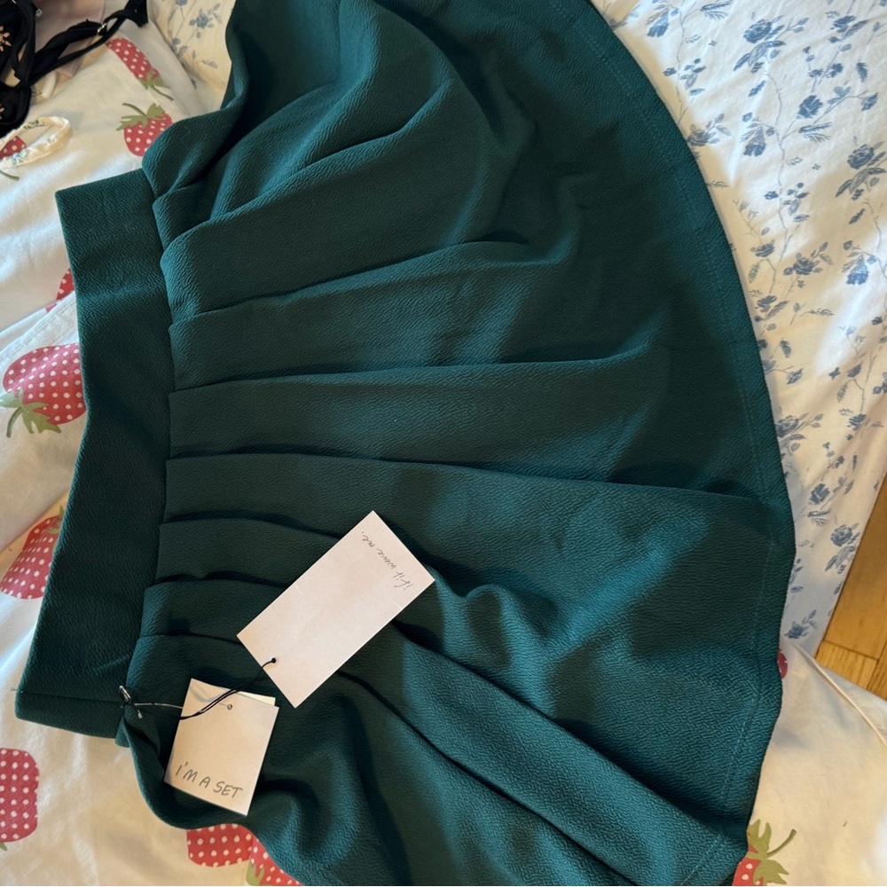 Green skirt